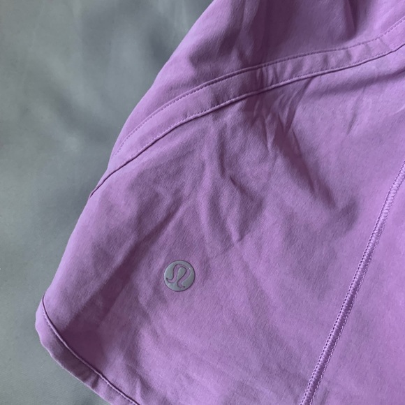 Lululemon Tracker Short V purple - Picture 5 of 7
